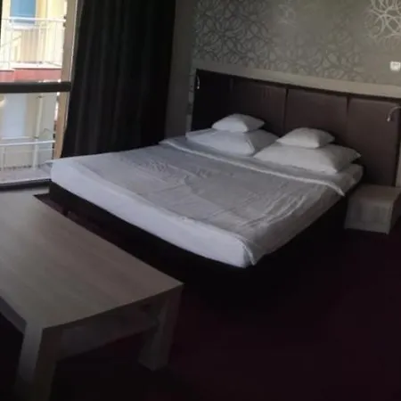 Eurohotel Отель