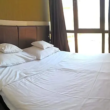 Eurohotel Hotel *